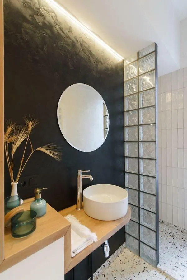 Sunrise Apartment Lviv 0*,  Ucrânia