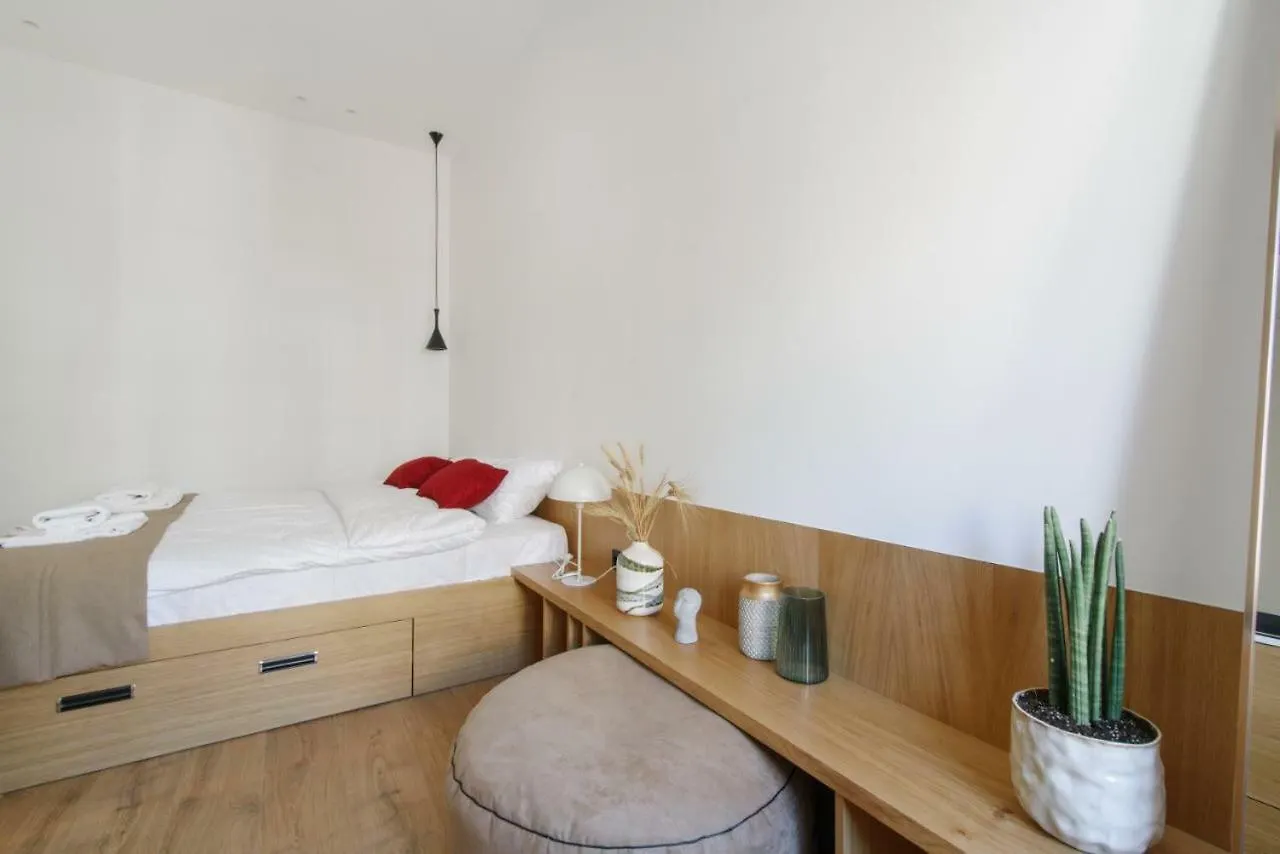 Sunrise Apartment Lviv 0*,  Ucrânia